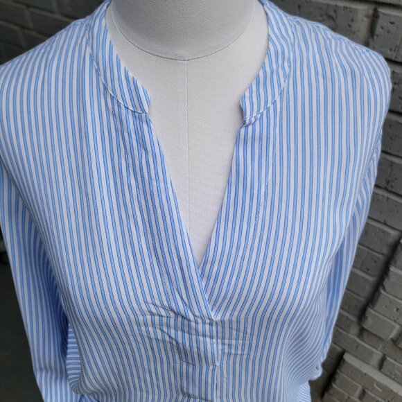 H&M Womens Blue and White Striped Tunic Size 2 100% Viscose - Picture 2 of 15